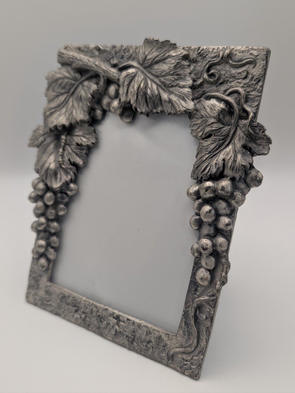 VTG Pewter Grape Vine Photo Frame 3.5 X 4.5 | Heavy Ornate‎ Rustic Art